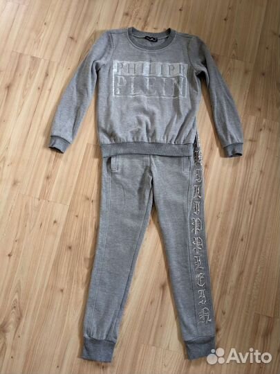 Спортивный костюм велюр р.42