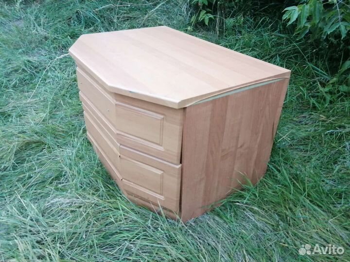 Тумба прикроватная