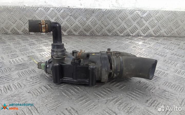 Корпус термостата дизельный Mitsubishi L200