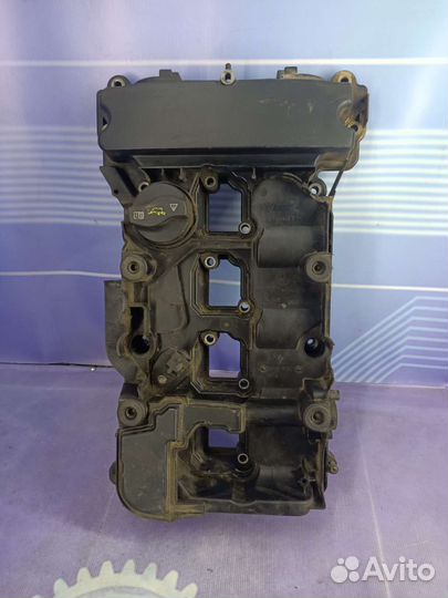 Клапанная крышка Mercedes Benz C-class w204/w212