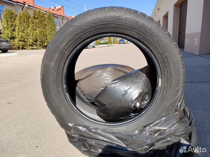 Nokian Tyres Hakkapeliitta R2 SUV 255/55 R18 109R