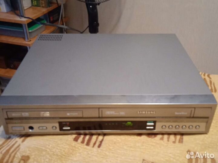 Видеомагнитофон-комбо и двд