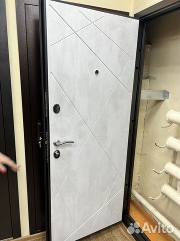 Дверь входная металлическая