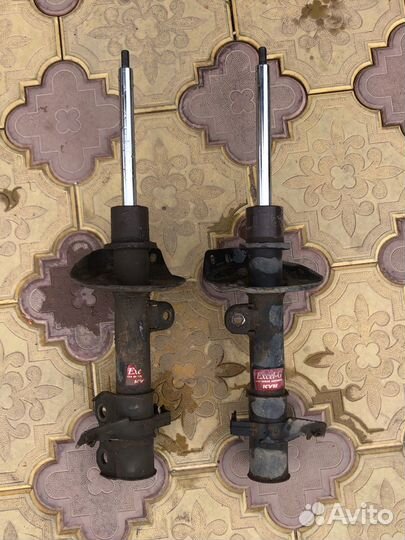 Амортизатор передний Honda cr-v