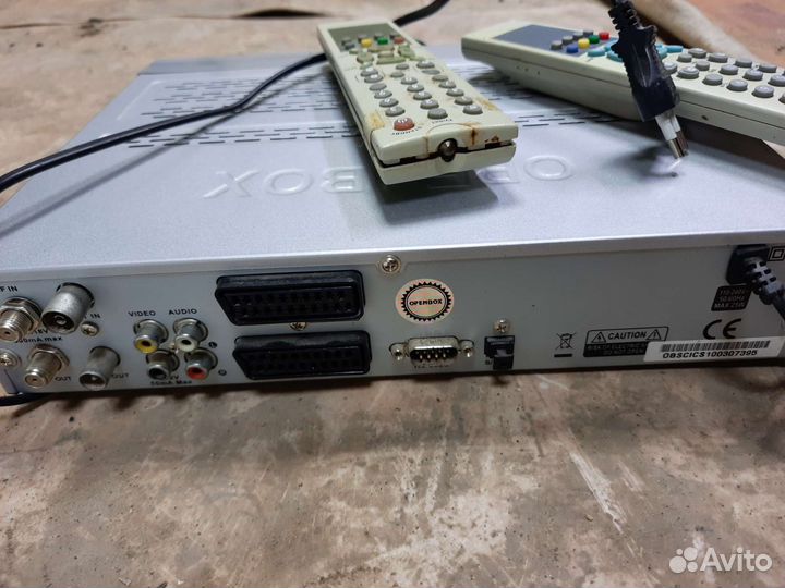 Спутниковая тарелка с приставкой