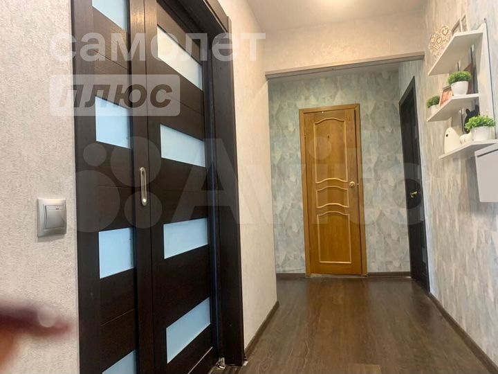 3-к. квартира, 68,3 м², 2/5 эт.