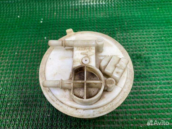 Насос топливный Лада Приора 2008