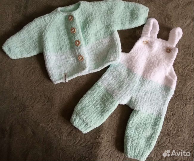 Вязаный комбинезон. Ручная работа