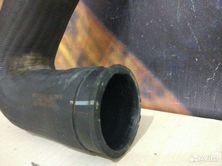 Патрубок интеркулера Audi Allroad C5 ARE 2001