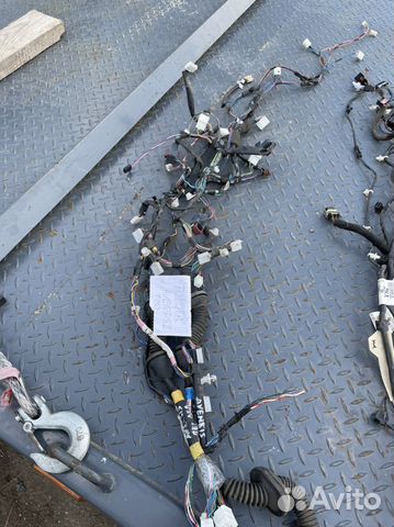 Проводка двери toyota avensis 2