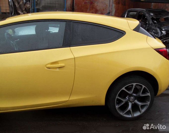 Opel Astra J GTC 09-15 г на запчасти