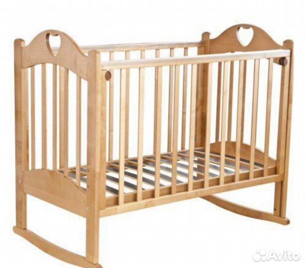 Детская кроватка с матрасом