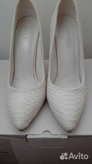 Туфли белые
