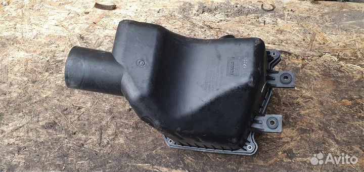 Корпус воздушного фильтра Opel Antara 2007-2015