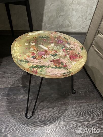 Журнальный столик из эпоксидной смолы