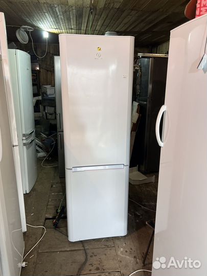 Холодильник Indesit