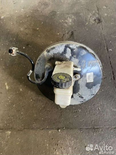 Ваккумник тормозного цилиндра Renault Fluence