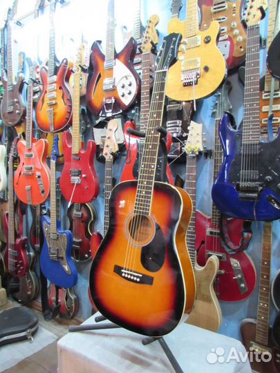 Акустическая гитара Colombo