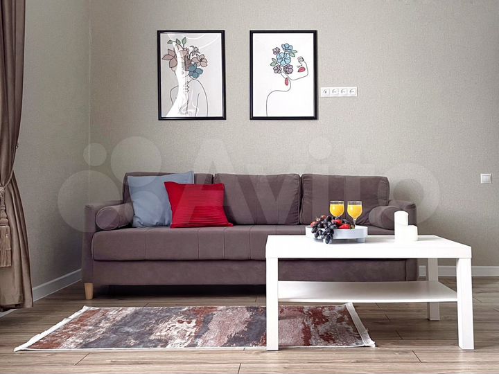 2-к. квартира, 80 м², 1/3 эт.