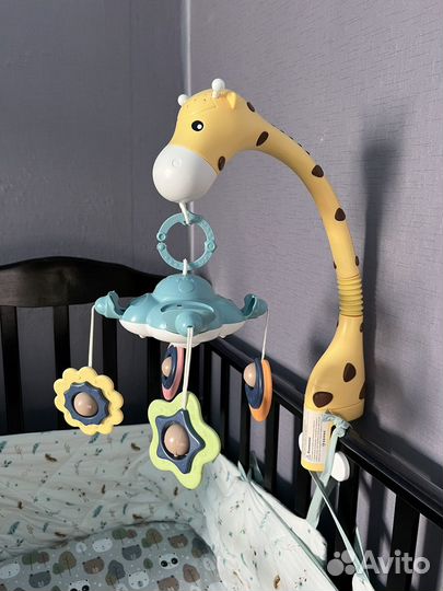 Детский мобиль в кроватку