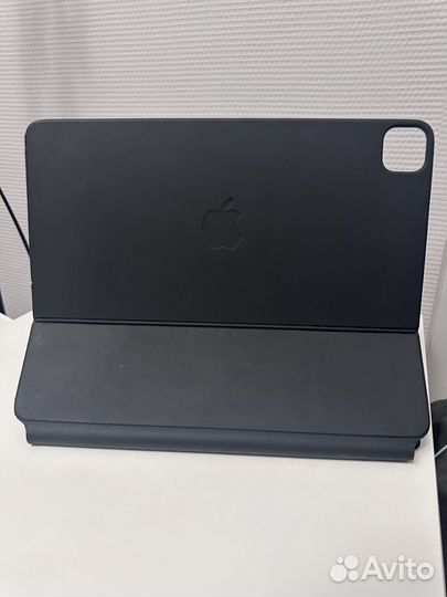 Apple magic keyboard 12.9