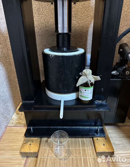 Масло сыродавленное