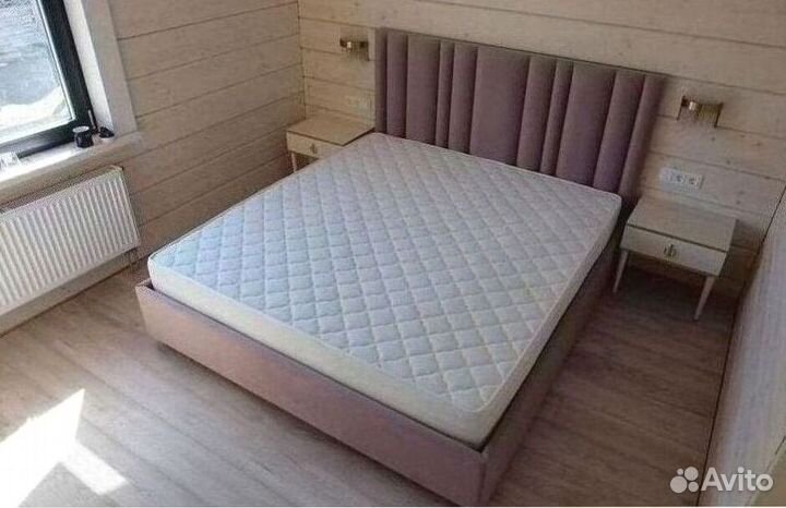 Кровать с изголовьем