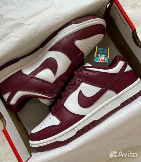 Кроссовки Nike Dunk Low Bordeaux