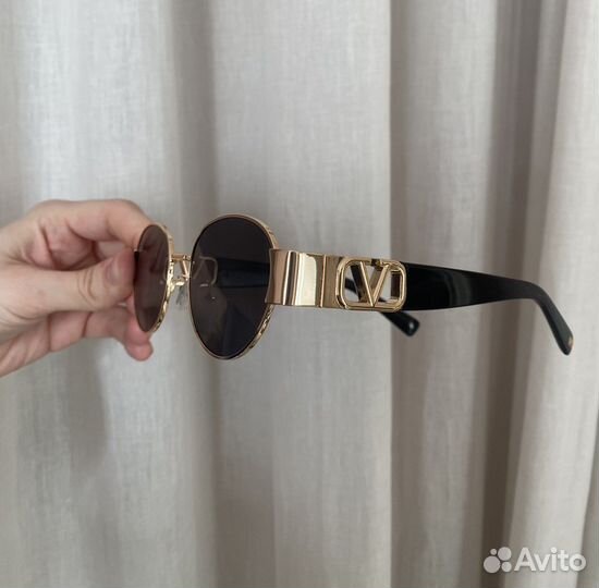 Солнцезащитные очки