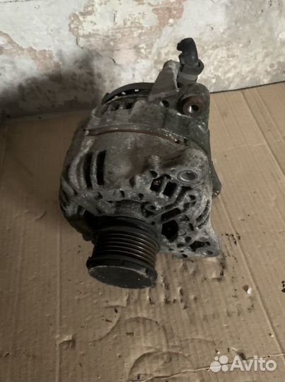 Генератор audi A3, A4 / VW Caddy, Golf, Passat