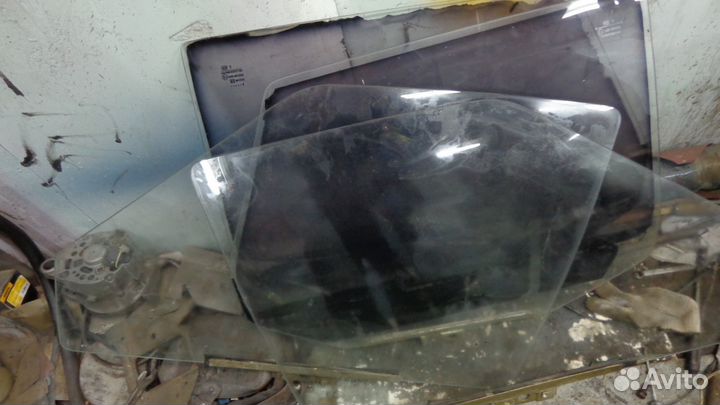 На ваз 09 99 стекло