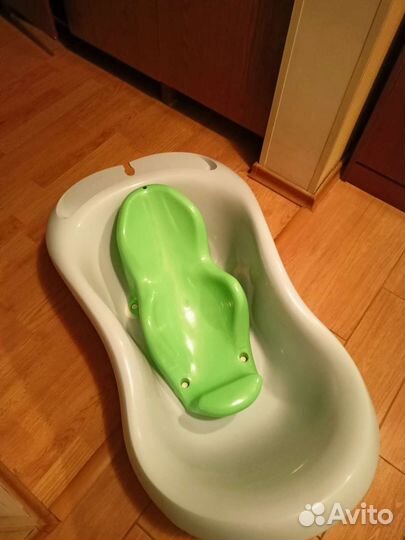 Ванночка для купания с горкой