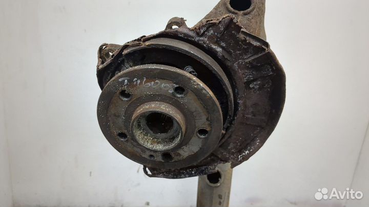 Ступица (кулак, цапфа) левая задняя Mercedes Vito W639