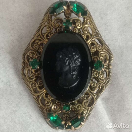 Камея-винтаж (брошь)