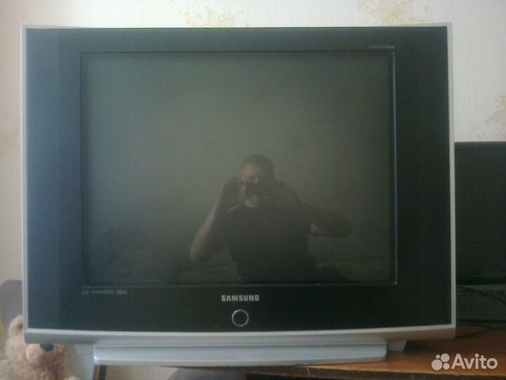 Телевизор samsung