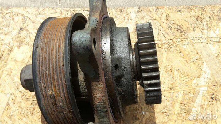 Привод генератора Freightliner Colambia detroit