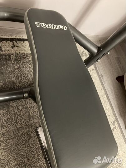 Скамья для жима со стойками штанга блины