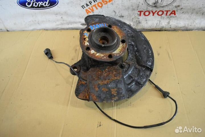 Кулак поворотный передний левый Volvo Xc90 1