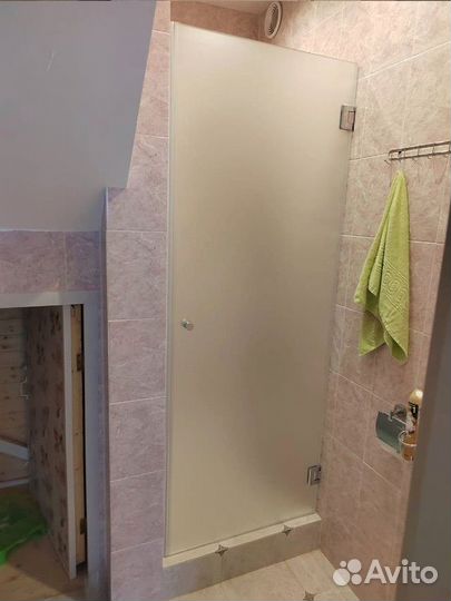 Стеклянные двери на заказ