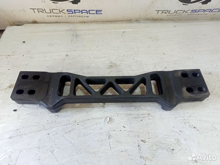 1743442 Траверса кпп Scania 5-series