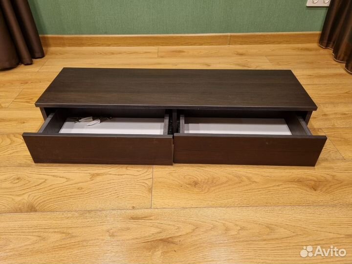 Полка настенная навесная