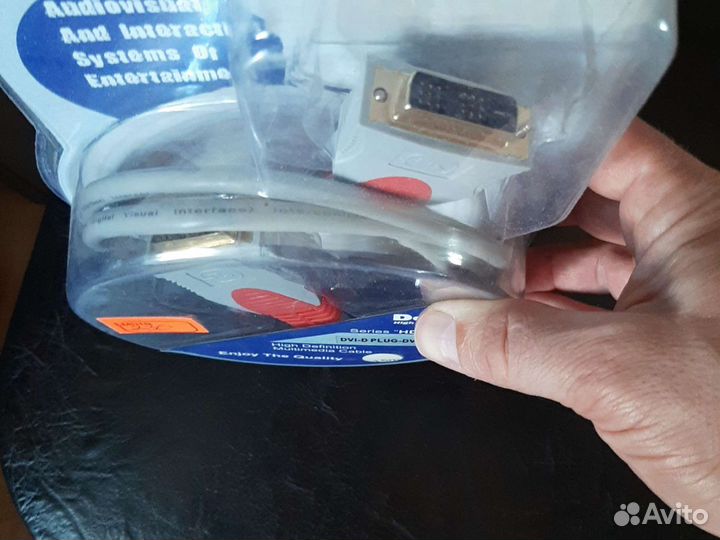 Шнур dvl-d plug на dvl-d plug