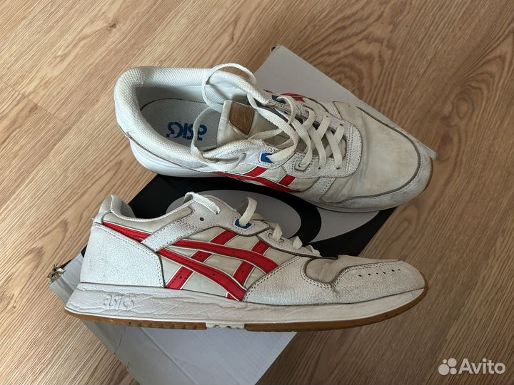 Кроссовки asics