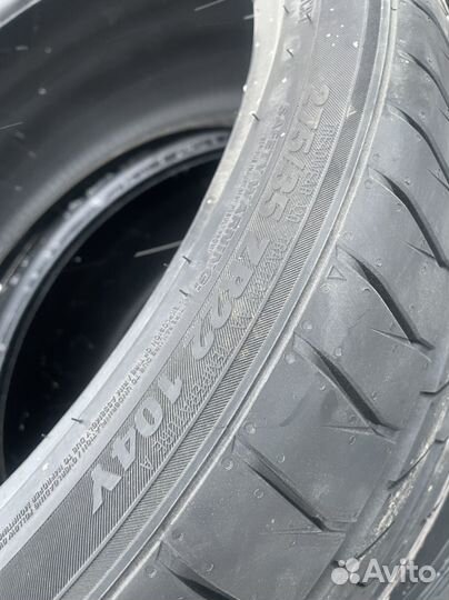 Kumho Ecsta PS71 SUV 275/35 R22 104Y