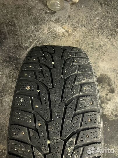 Hankook Winter I'Pike 225/55 R17