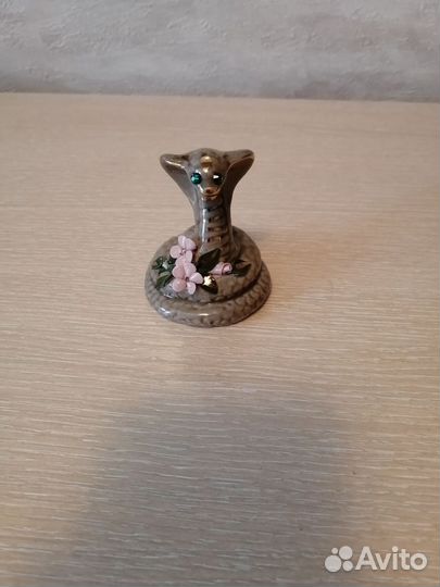 Продается статуэтка