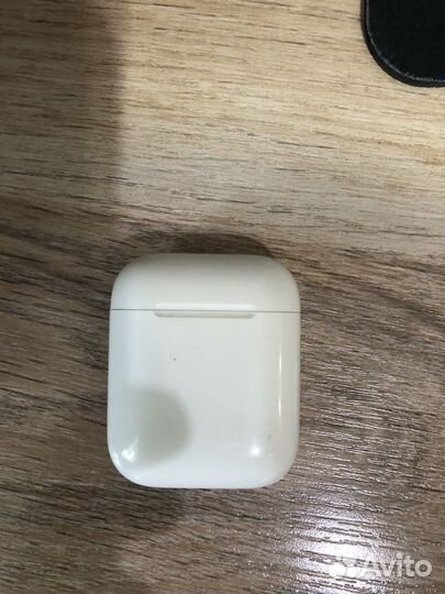 Беспроводные наушники apple airpods 1