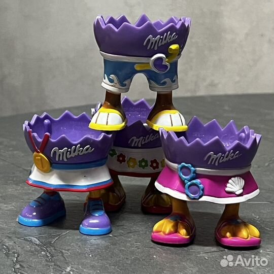 Детская игрушка - подставка для яйца