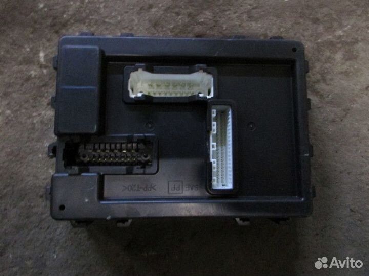 Блок электронный Nissan Tiida (C11) 2007-2014 (BCM 284B21JZ1B)