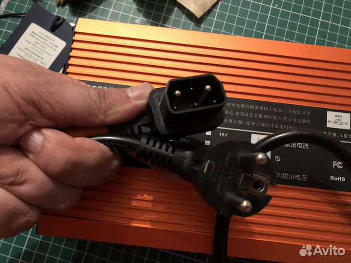 Быстрая зарядка 12 А super soco TC TS